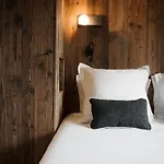 Luxury Black Mountain - 4br, Sleeps 10, Fireplace, Mountain Views & Garden - * Megève