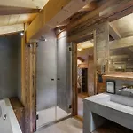 Luxury Black Mountain - 4br, Sleeps 10, Fireplace, Mountain Views & Garden - *