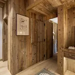 Alpehytte Luxury Black Mountain - 4br, Sleeps 10, Fireplace, Mountain Views & Garden -