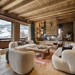 Alpehytte Luxury Black Mountain - 4br, Sleeps 10, Fireplace, Mountain Views & Garden - Megève