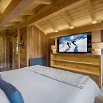 Luxury Black Mountain - 4br, Sleeps 10, Fireplace, Mountain Views & Garden - * Megève