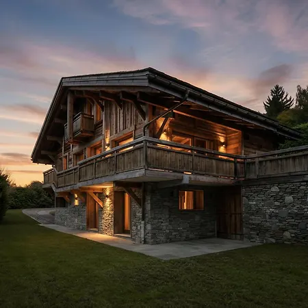 Luxury Black Mountain - 4br, Sleeps 10, Fireplace, Mountain Views & Garden - *