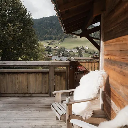 Luxury Black Mountain - 4br, Sleeps 10, Fireplace, Mountain Views & Garden - *