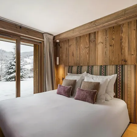 Luxury Black Mountain - 4br, Sleeps 10, Fireplace, Mountain Views & Garden - Chalet Megève