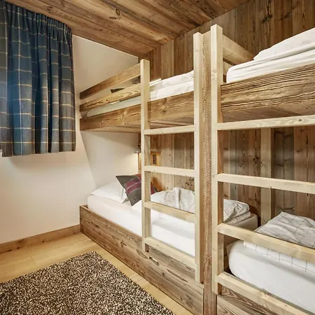 Luxury Black Mountain - 4br, Sleeps 10, Fireplace, Mountain Views & Garden - Chalet *