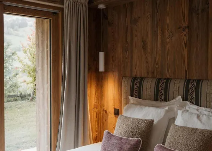 Luxury Black Mountain - 4br, Sleeps 10, Fireplace, Mountain Views & Garden - * 梅杰夫