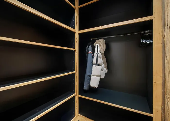 Luxury Black Mountain - 4br, Sleeps 10, Fireplace, Mountain Views & Garden - *