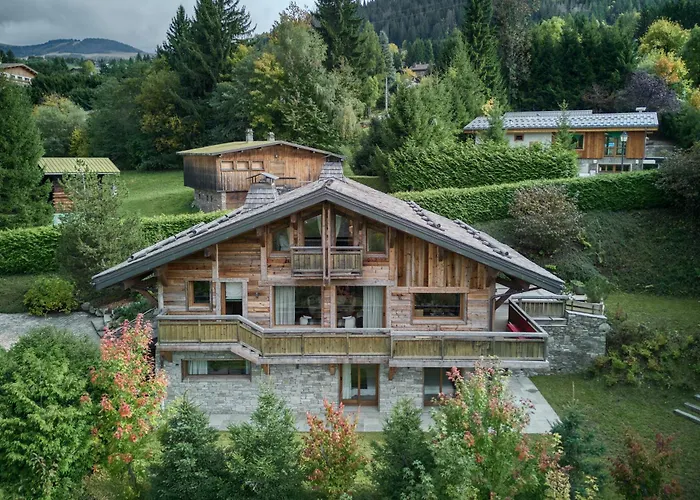 木屋 Luxury Black Mountain - 4br, Sleeps 10, Fireplace, Mountain Views & Garden - 梅杰夫