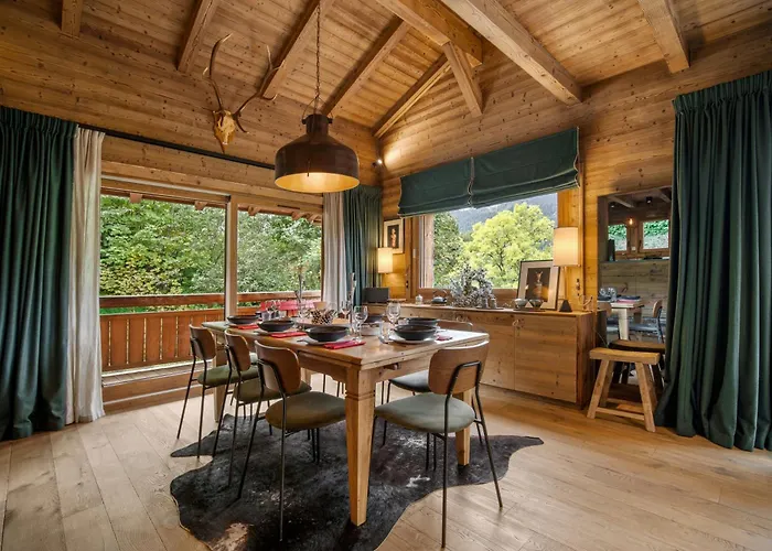 Luxury Black Mountain - 4br, Sleeps 10, Fireplace, Mountain Views & Garden -