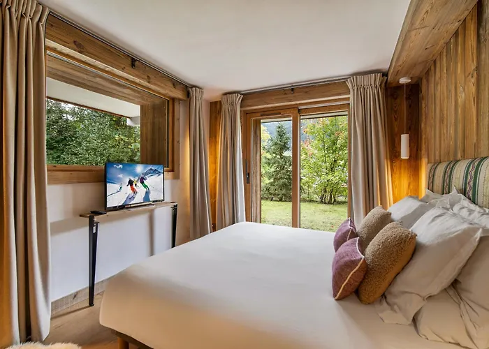 Luxury Black Mountain - 4br, Sleeps 10, Fireplace, Mountain Views & Garden - 梅杰夫