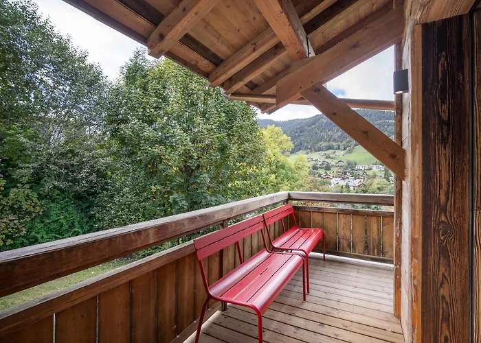 Luxury Black Mountain - 4br, Sleeps 10, Fireplace, Mountain Views & Garden - 木屋 梅杰夫