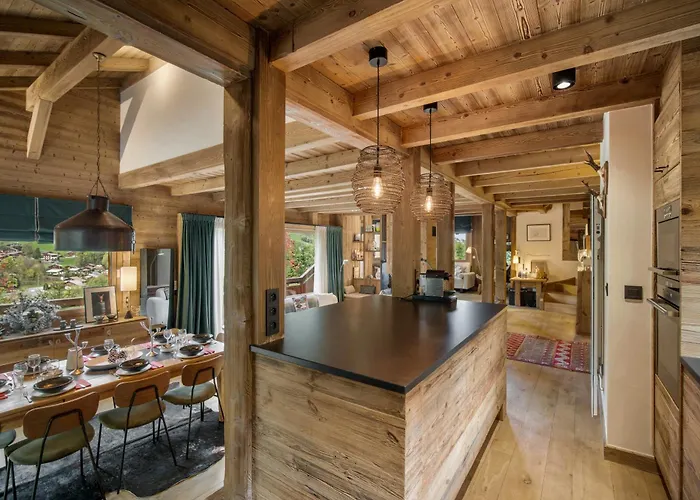 木屋 Luxury Black Mountain - 4br, Sleeps 10, Fireplace, Mountain Views & Garden -