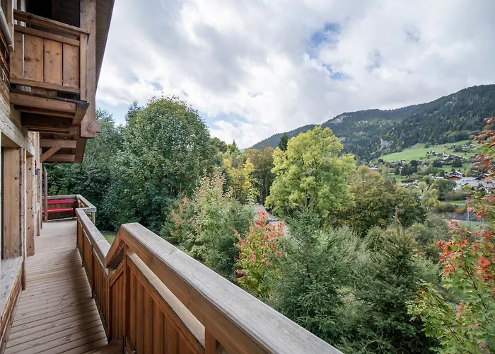 木屋 Luxury Black Mountain - 4br, Sleeps 10, Fireplace, Mountain Views & Garden -