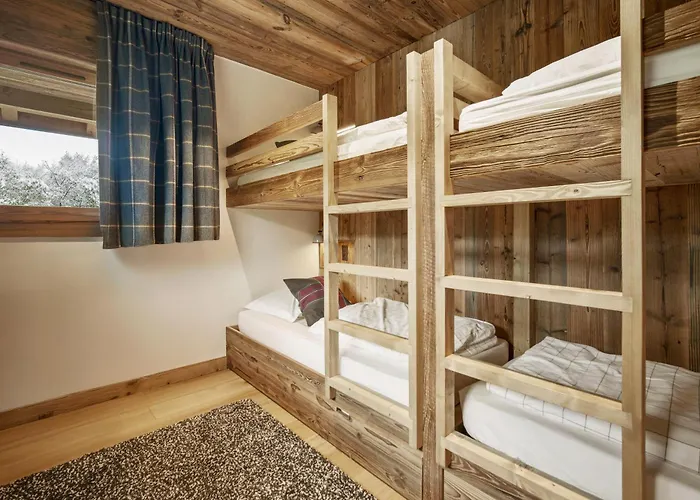 Luxury Black Mountain - 4br, Sleeps 10, Fireplace, Mountain Views & Garden - 木屋 *